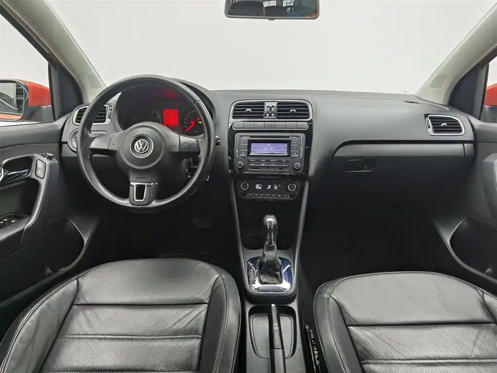 Polo 2013 1.4L automatic luxury version купить на сайте DeffCars