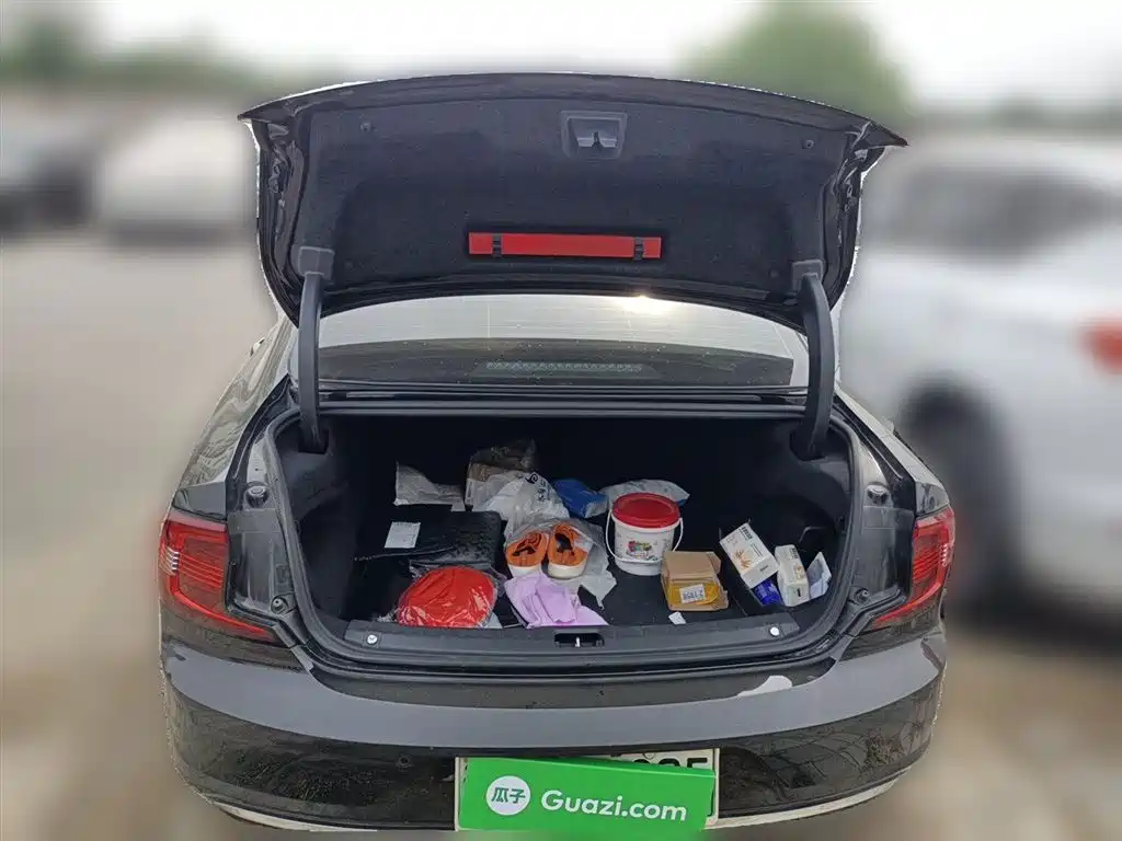 Volvo S90 plug-in hybrid 2024 plug-in hybrid four-wheel drive long range Zhiyi luxury version купить на сайте DeffCars