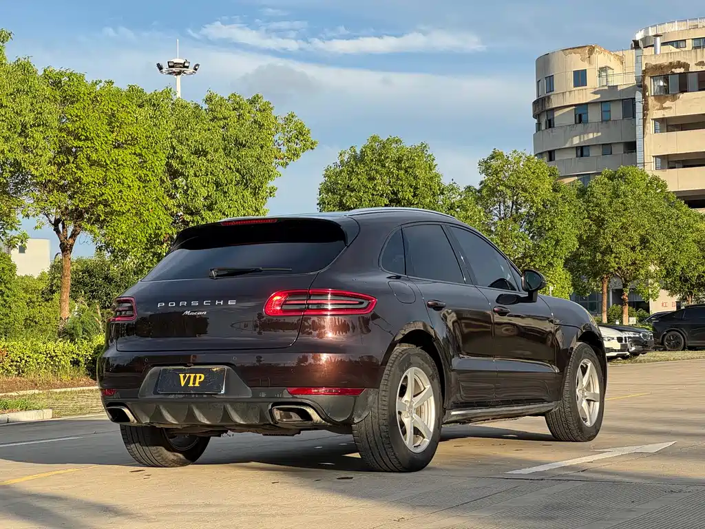 Macan 2014 Macan 2.0T купить на сайте DeffCars