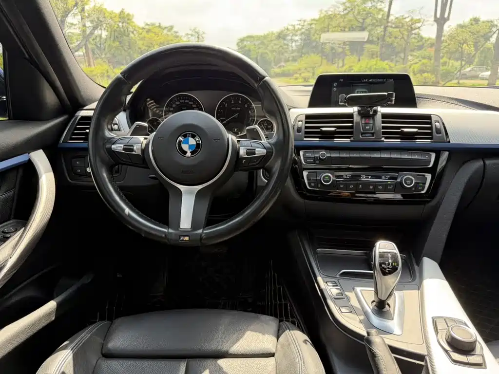 BMW 3 Series 2019 320i M Sports Package купить на сайте DeffCars