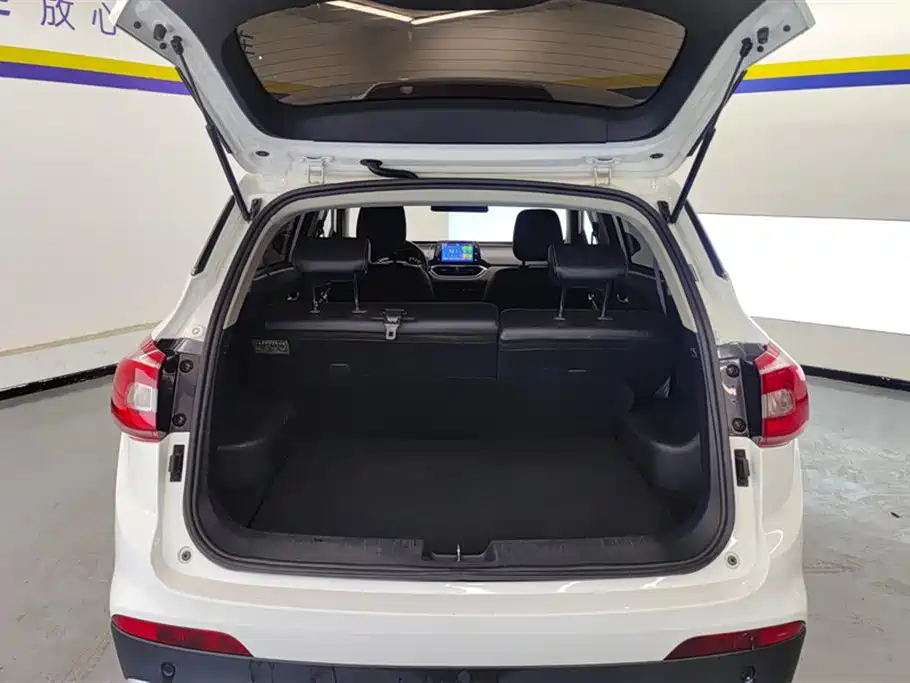 Baojun 510 2017 1.5L automatic fashion model купить на сайте DeffCars