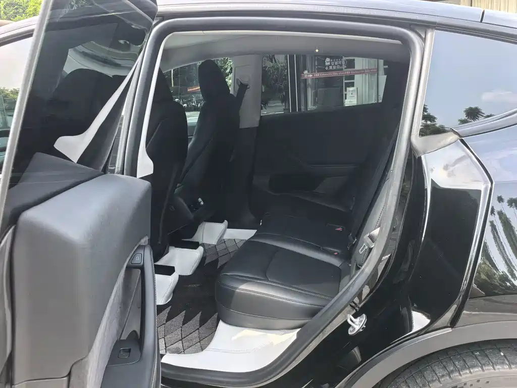 Model Y 2023 long-range all-wheel drive version купить на сайте DeffCars