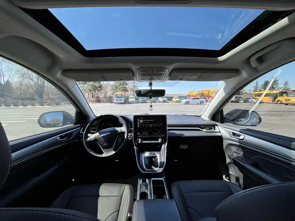 Haval M6 2021 PLUS 1.5T DCT Elite Intelligent Connected Model купить на сайте DeffCars