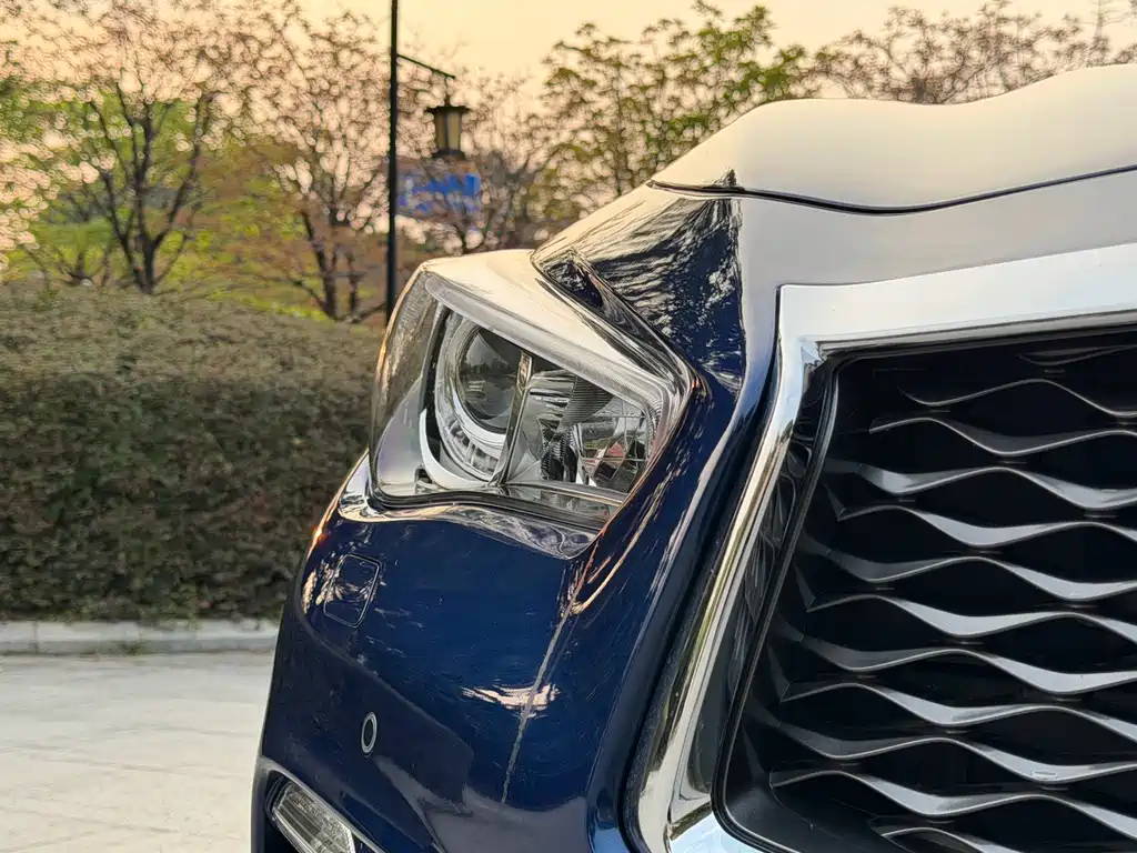 Infiniti Q50L 2018 2.0T Premium Edition National VI купить на сайте DeffCars