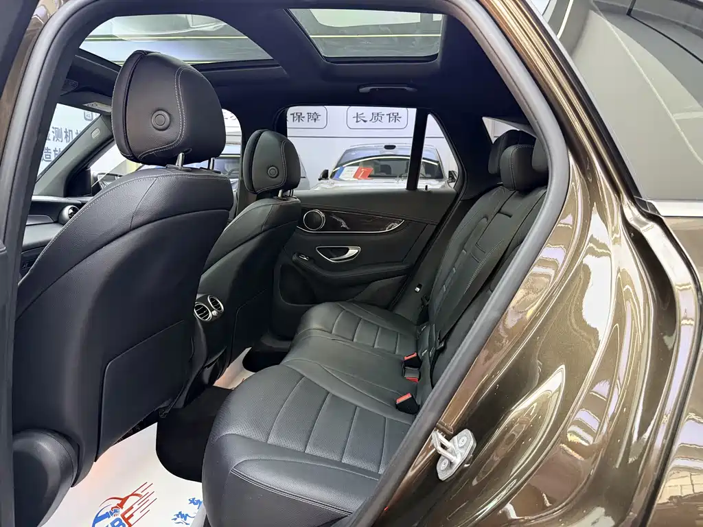 Mercedes-Benz GLC 2018 GLC 260 4MATIC luxury model купить на сайте DeffCars