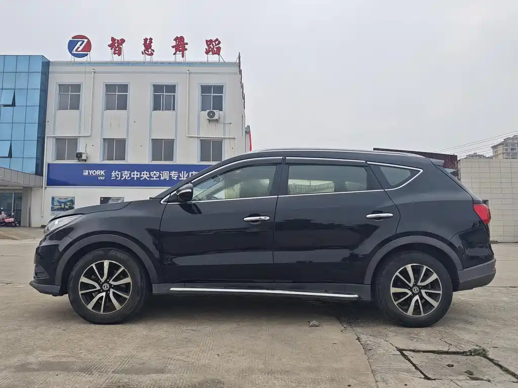 DFM 580 2017 1.5T CVT Comfort Edition купить на сайте DeffCars
