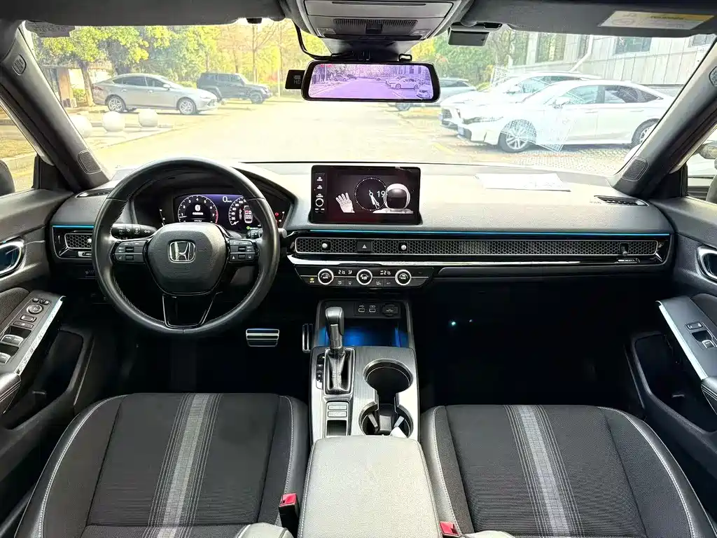 Civic 2022 240TURBO CVT combustion version купить на сайте DeffCars