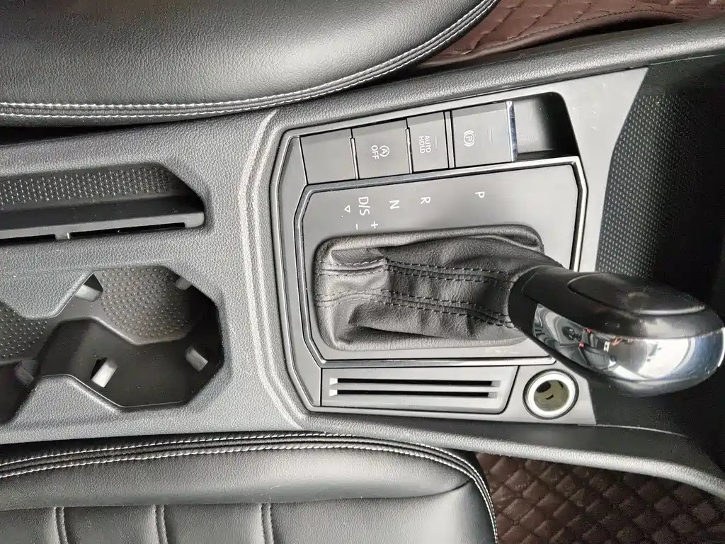 Lavida 2021 1.5L automatic fashion version купить на сайте DeffCars