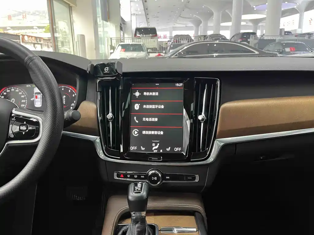 Volvo S90 2020 T5 Zhiyi Luxury Edition купить на сайте DeffCars