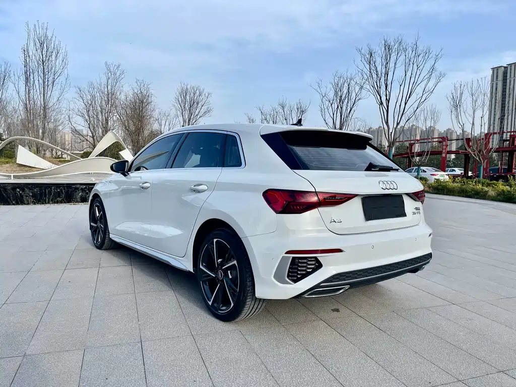 Audi A3 2023 facelift Sportback 35 TFSI stylish and sporty купить на сайте DeffCars