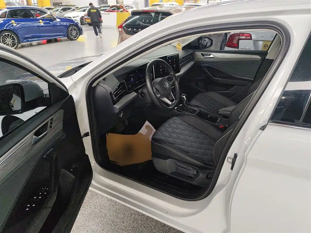 Sagitar 2023 300TSI DSG Super Edition купить на сайте DeffCars