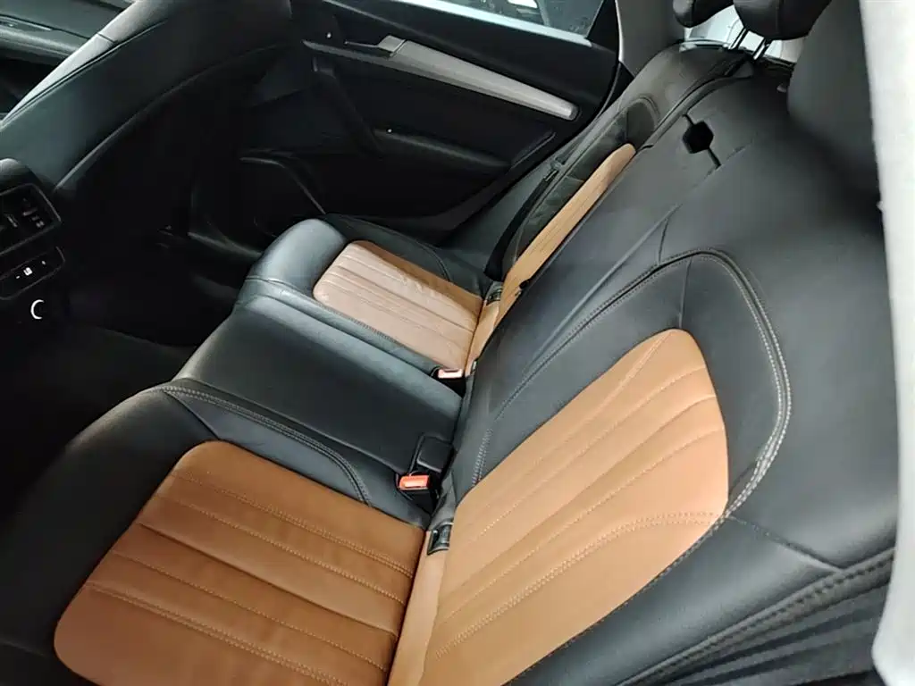 Audi Q5L 2020 facelift 40 TFSI enjoys fashionable style купить на сайте DeffCars