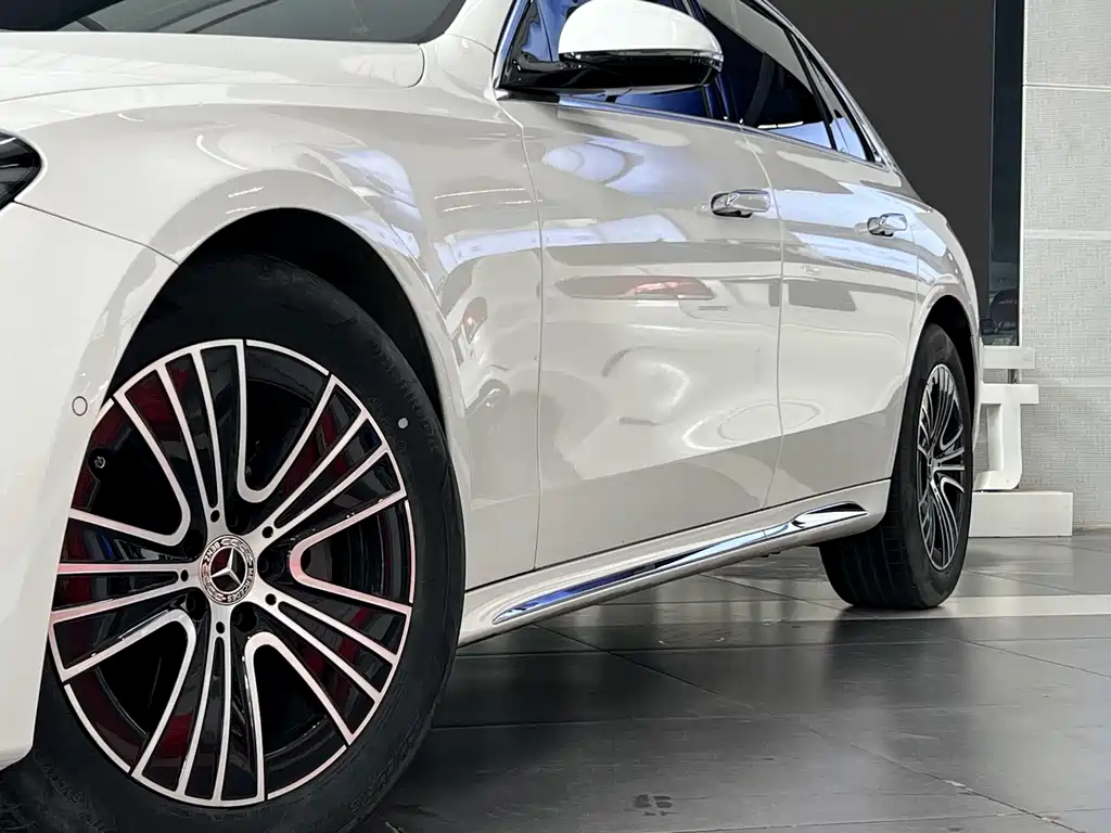 Mercedes-Benz E-Class 2024 E 260 L купить на сайте DeffCars