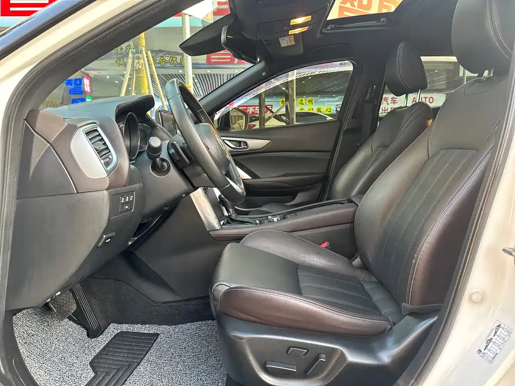 Mazda CX-4 2018 2.5L automatic four-wheel drive Blue Sky Fearless Edition National V купить на сайте DeffCars