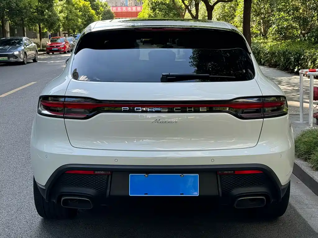 Macan 2023 Macan T 2.0T купить на сайте DeffCars