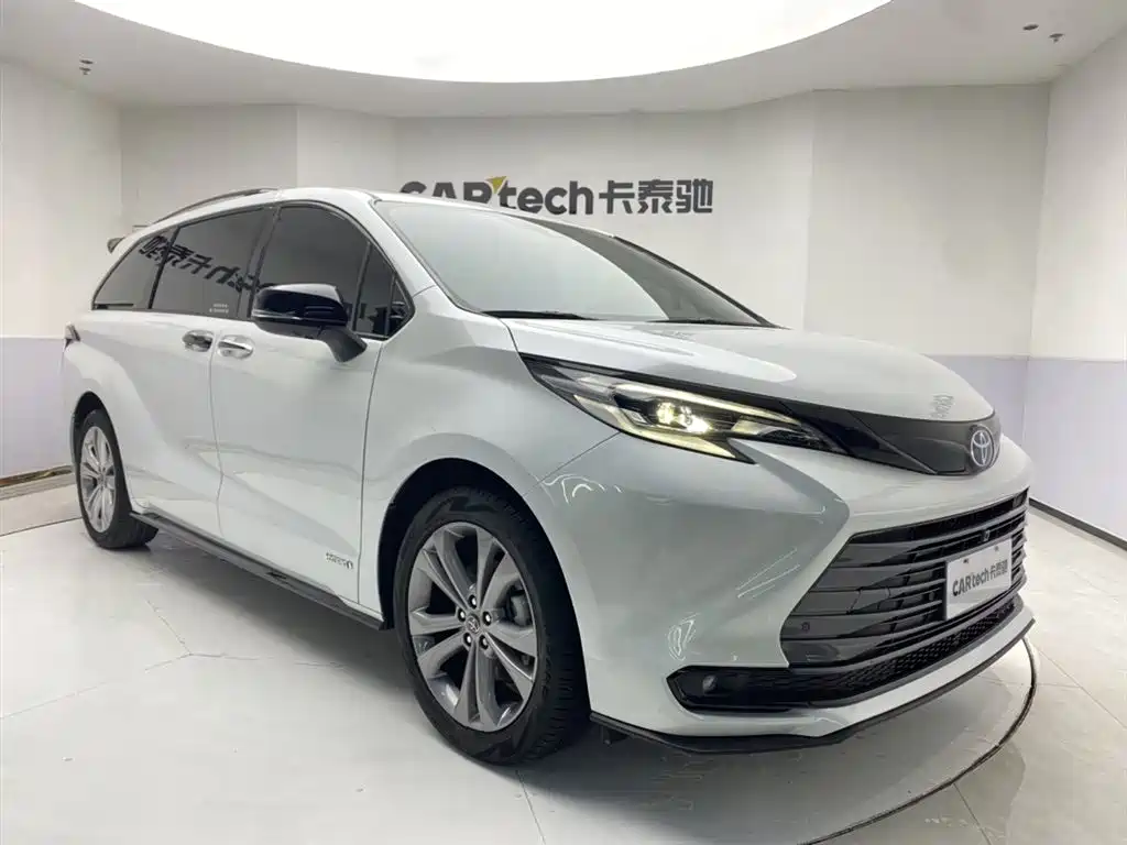 SIENNA 2023 2.5L Hybrid Premium Edition купить на сайте DeffCars