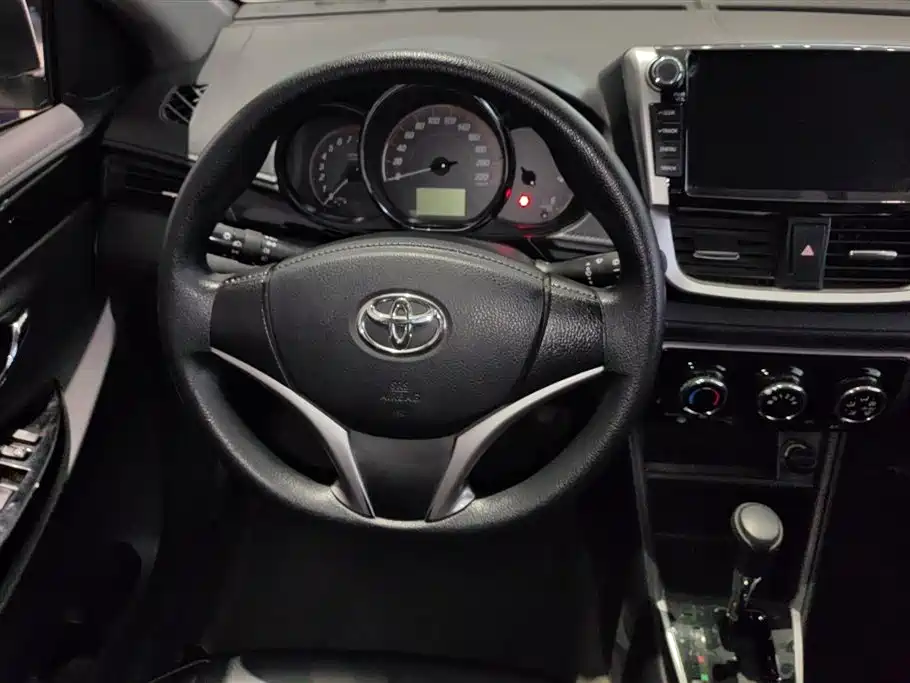 YARiS L Zhixuan 2020 1.5L CVT leading version купить на сайте DeffCars