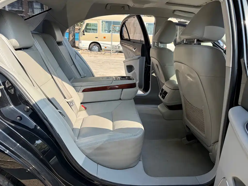 Hongqi H7 2015 2.0T luxury model купить на сайте DeffCars
