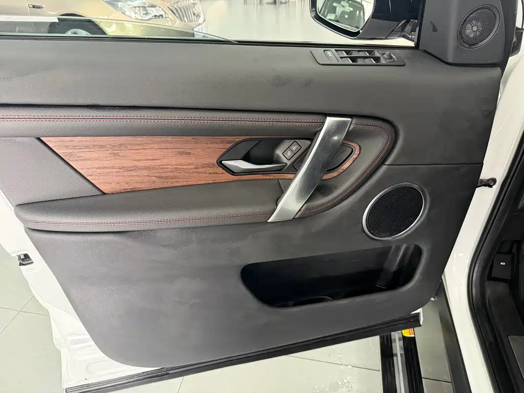 Discovery Sport 2020 249PS R-Dynamic Performance Edition купить на сайте DeffCars