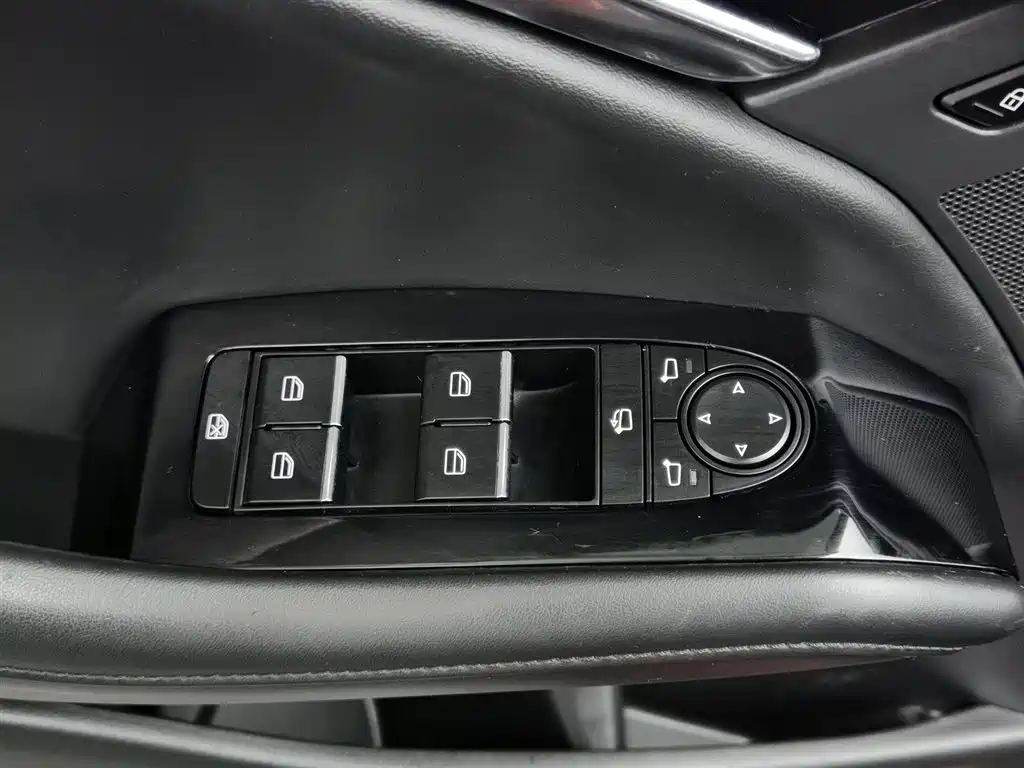 Mazda3 Angkesela 2020 2.0L Automatic Premium Edition купить на сайте DeffCars