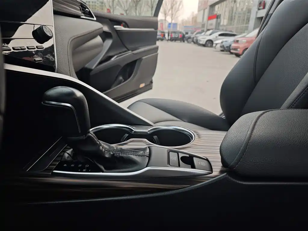 Camry 2019 2.0G Deluxe Edition National VI купить на сайте DeffCars