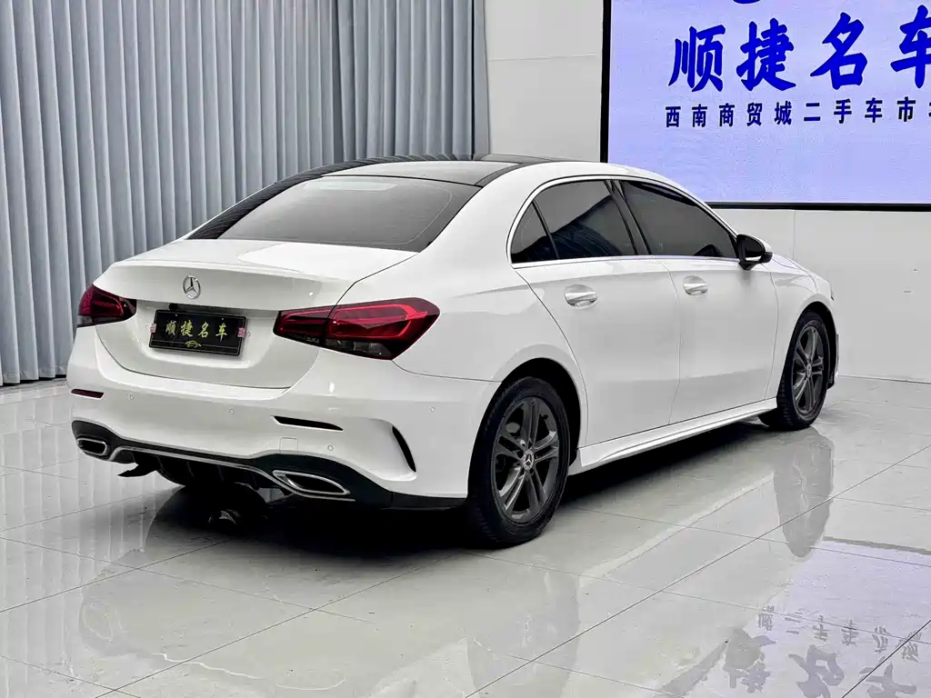 Mercedes-Benz A-Class 2019 A 180 L Sports Sedan купить на сайте DeffCars