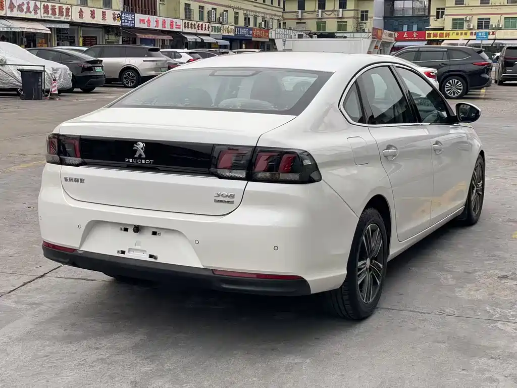 Peugeot 308 2016 230THP Automatic Deluxe Edition купить на сайте DeffCars