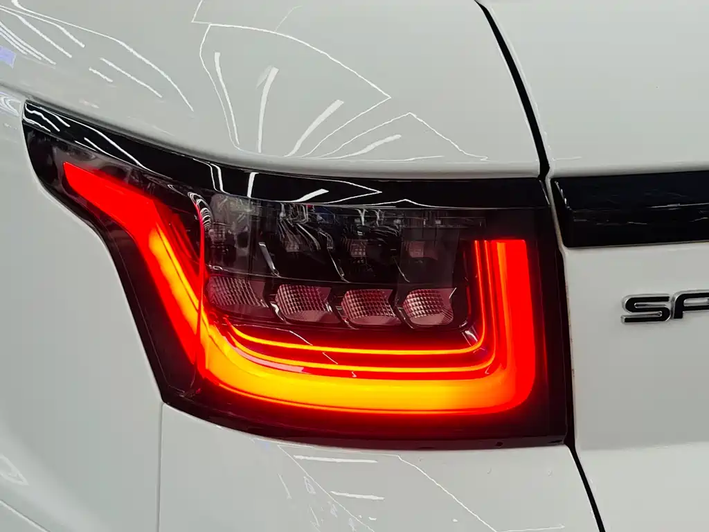 Range Rover Sport 2021 3.0 L6 Black Edition купить на сайте DeffCars