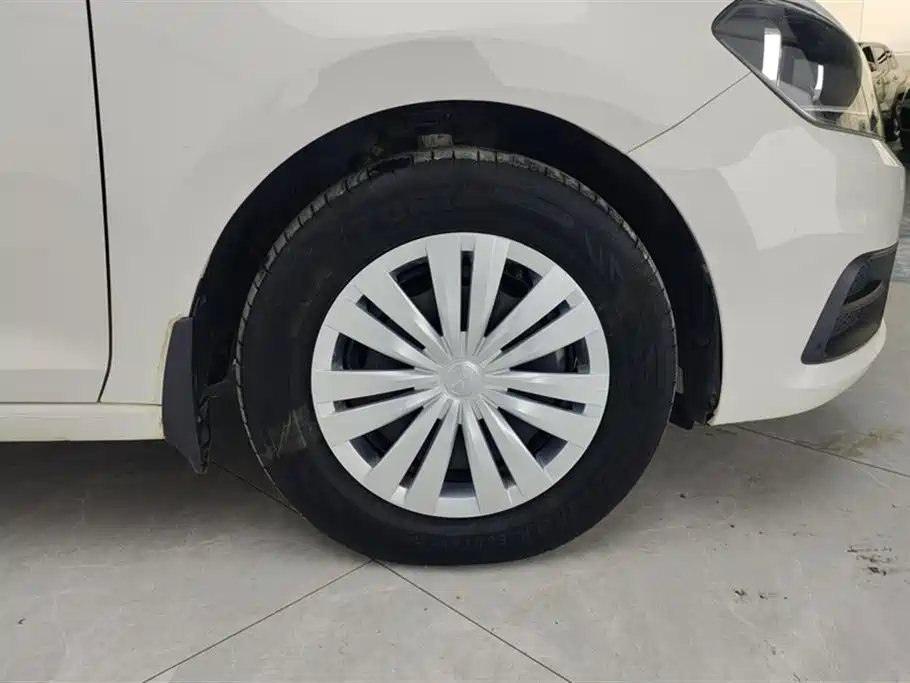 Santana 2021 1.5L automatic fashion version купить на сайте DeffCars