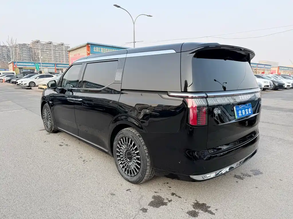 Jikrypton 009 2024 six-seater executive version four-wheel drive 108kWh купить на сайте DeffCars