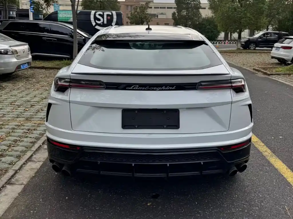 Urus 2018 4.0T V8 купить на сайте DeffCars