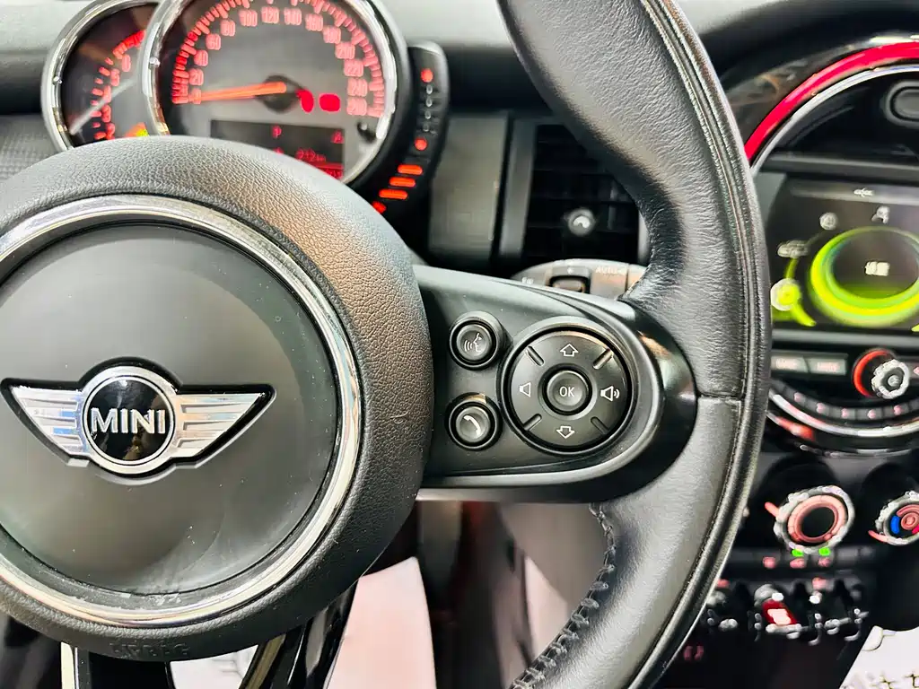 MINI 2016 1.5T COOPER купить на сайте DeffCars