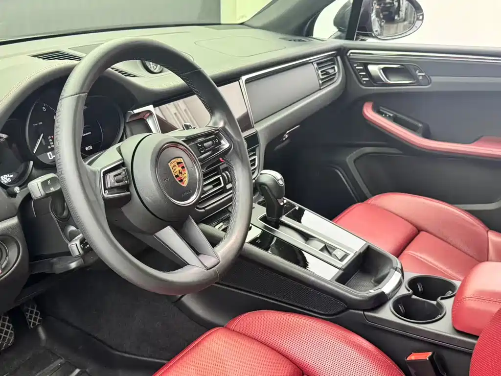 Macan 2023 Macan 2.0T купить на сайте DeffCars