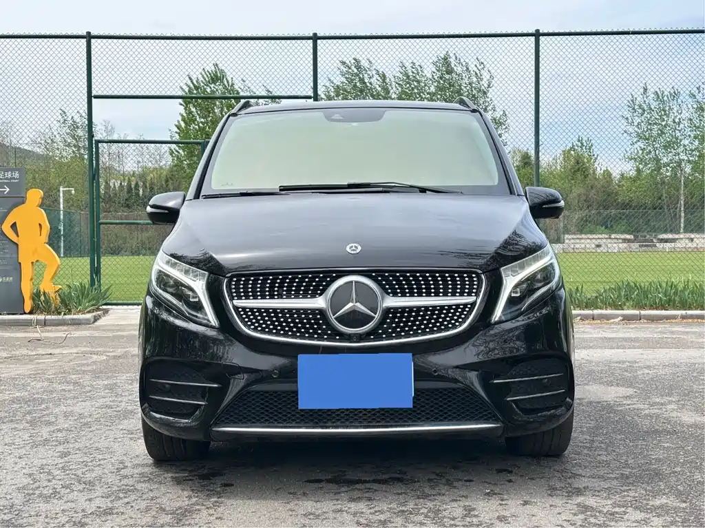 Mercedes-Benz V-Class 2021 V 260 L Long Wheelbase Luxury Edition купить на сайте DeffCars