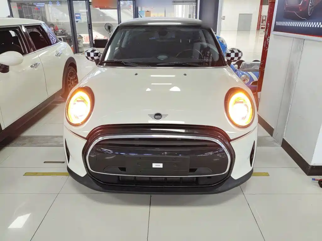 Mini 2022 facelift 1.5T ONE купить на сайте DeffCars