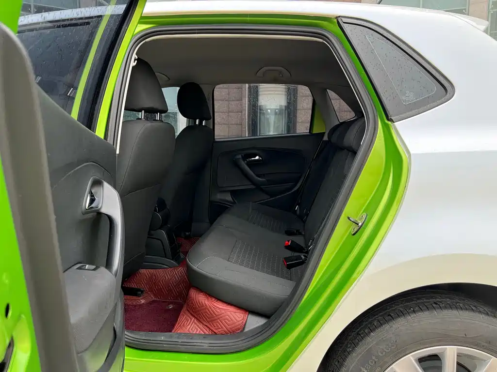 Polo 2014 1.6L automatic comfort version купить на сайте DeffCars