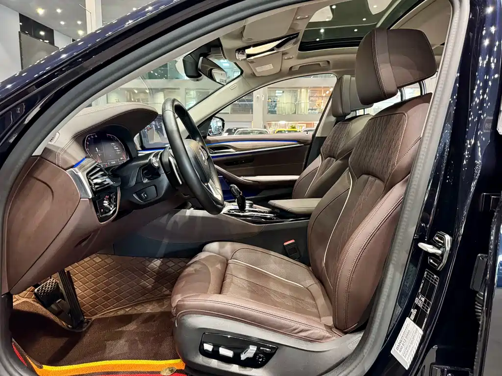 BMW 5 Series 2021 530Li Exclusive Luxury Package купить на сайте DeffCars