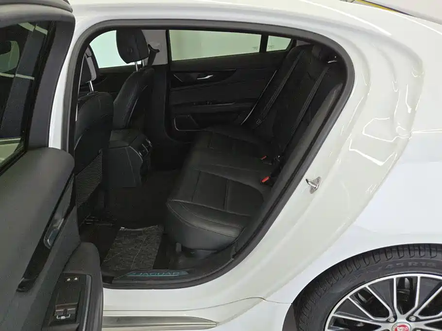 Jaguar XEL 2021 2.0T 250PS S Enterprising Elegant Edition купить на сайте DeffCars