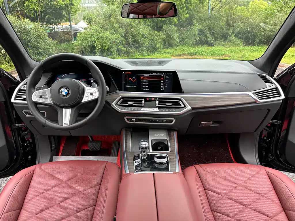 BMW X5 2022 xDrive 40Li M Sports Package купить на сайте DeffCars