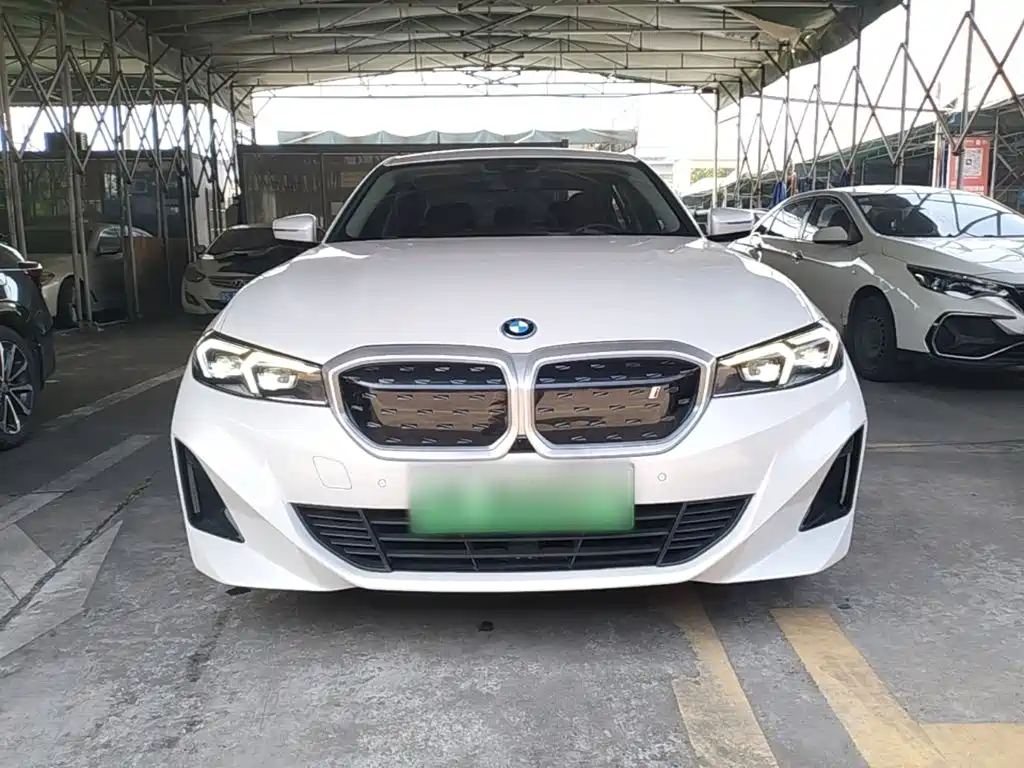 BMW i3 2022 eDrive 35L купить на сайте DeffCars