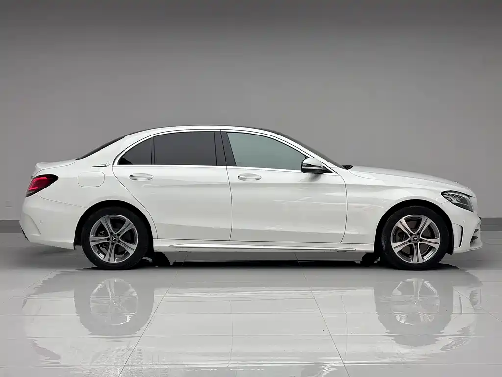 Mercedes-Benz C-Class 2020 facelift C 260 L sports version купить на сайте DeffCars