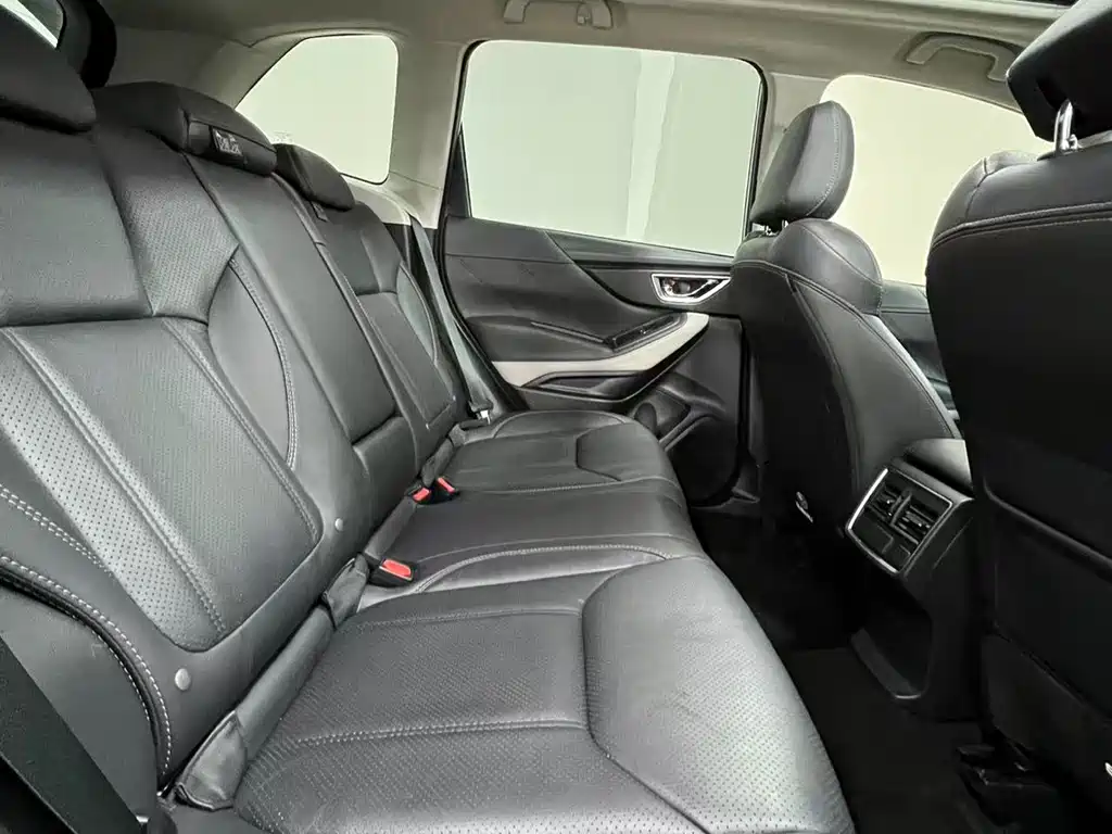 Forester 2022 2.0i AWD Deluxe Edition EyeSight купить на сайте DeffCars