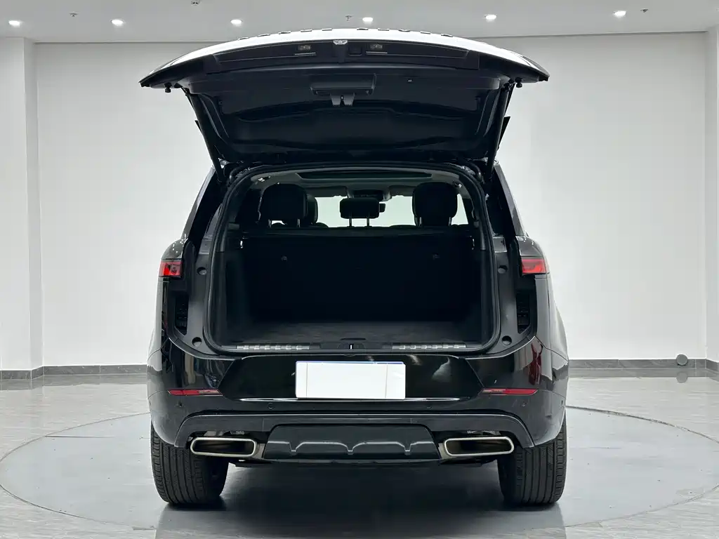 Range Rover Sport 2024 400PS Dynamic SE купить на сайте DeffCars