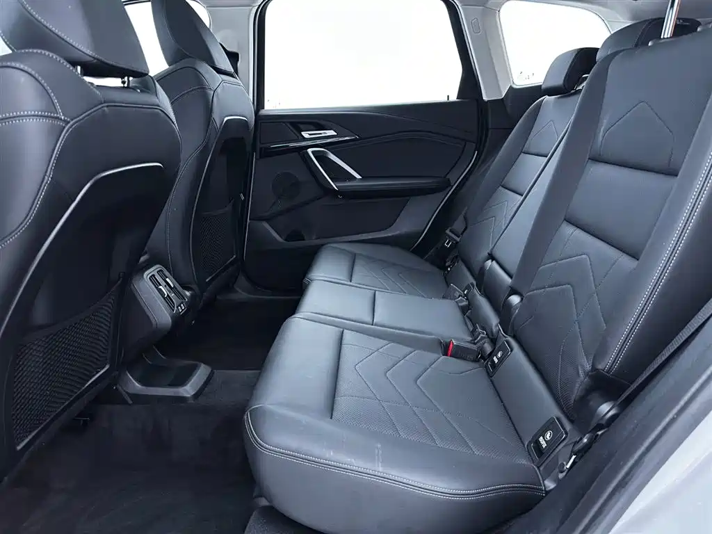BMW X1 2023 sDrive20Li X Design Package купить на сайте DeffCars