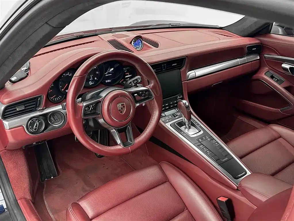 Porsche 911 2016 Carrera 3.0T купить на сайте DeffCars