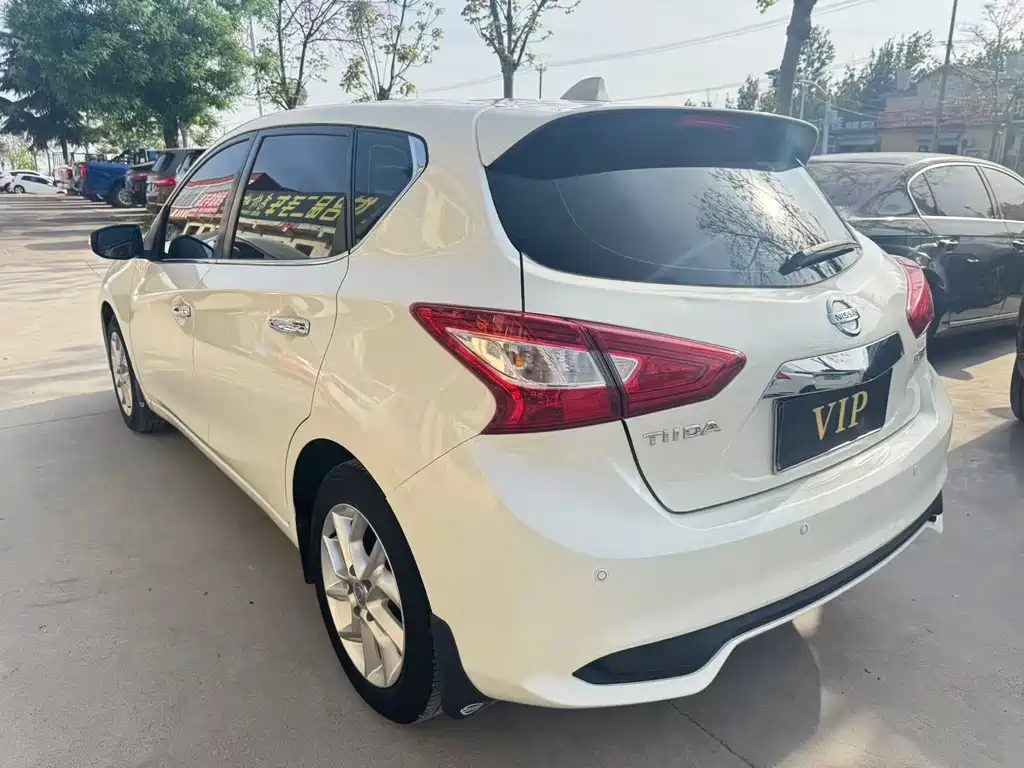 Tiida 2021 1.6L CVT Zhizun Edition купить на сайте DeffCars