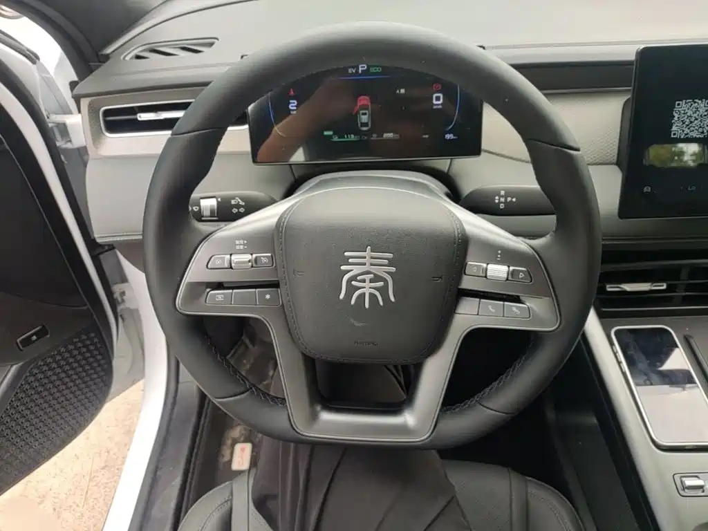 Qin PLUS 2025 DM-i Smart Driving Edition 128KM Enterprising Type купить на сайте DeffCars