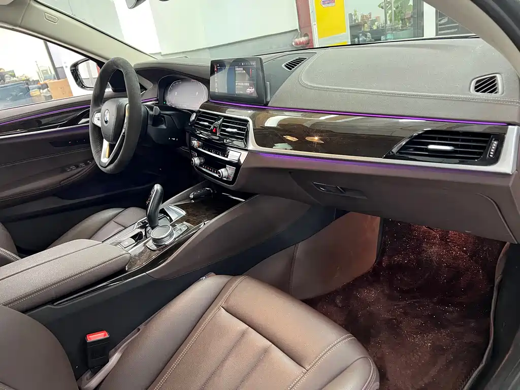 BMW 5 Series 2020 525Li Luxury Package купить на сайте DeffCars