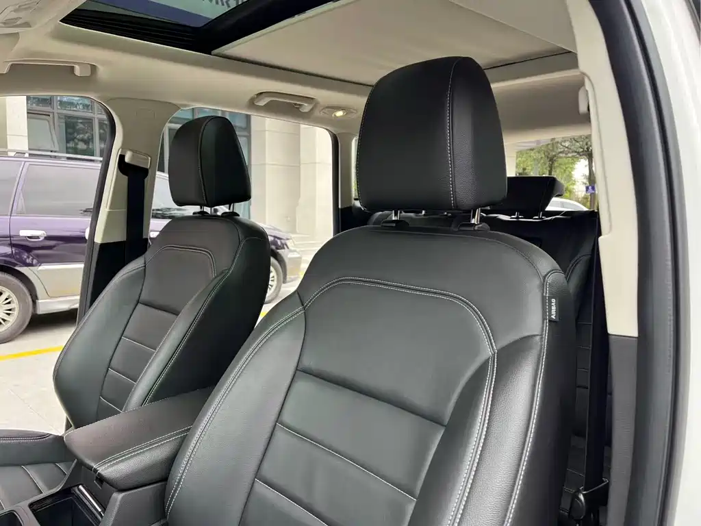 Escape 2018 EcoBoost 180 two-wheel drive platinum airfoil купить на сайте DeffCars