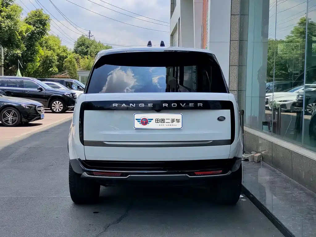 Range Rover 2024 3.0 L6 400PS Extended Edition, seven seats купить на сайте DeffCars